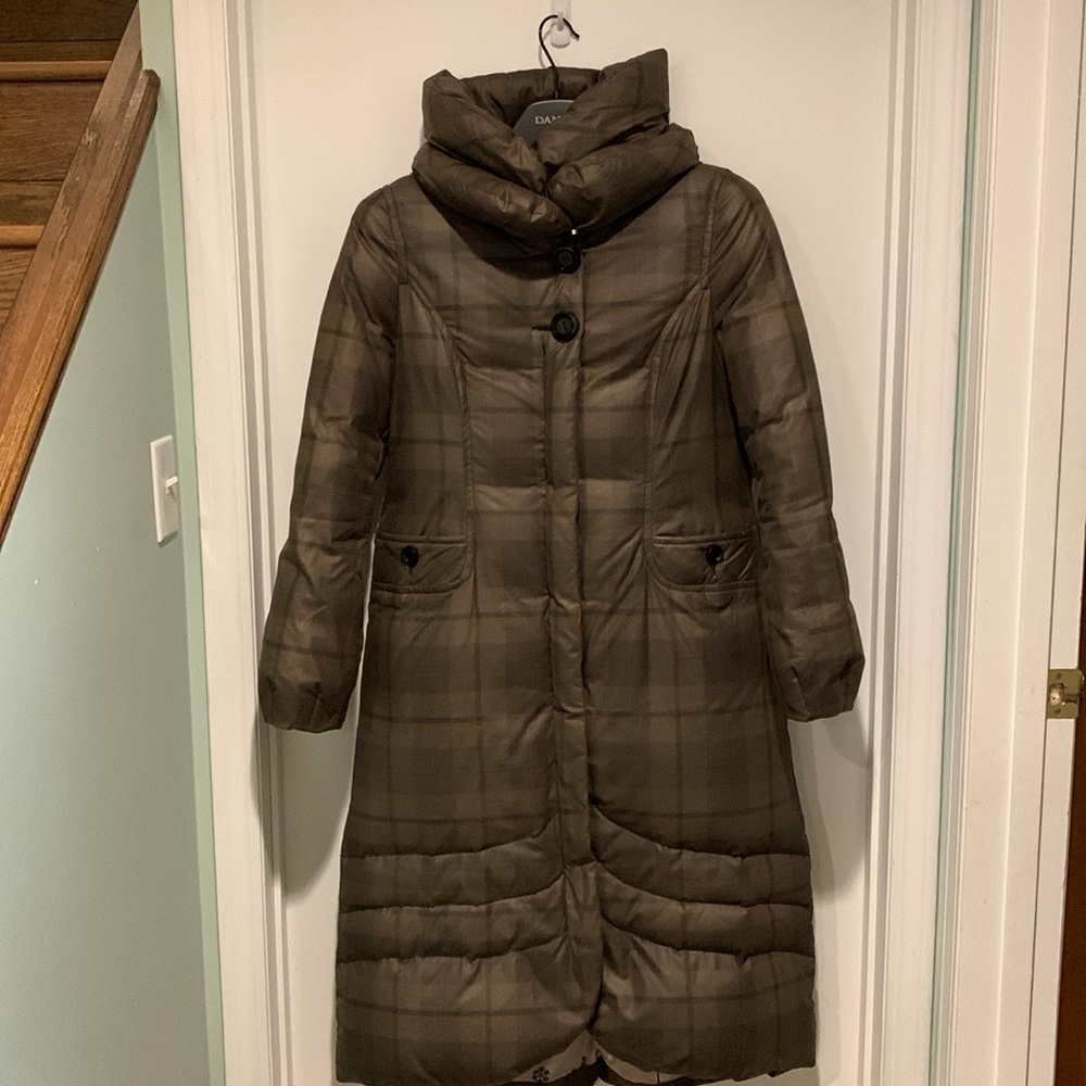 Lovely Soia & Kyo green/gray plaid full length down filled coat in EUC. Sz S.